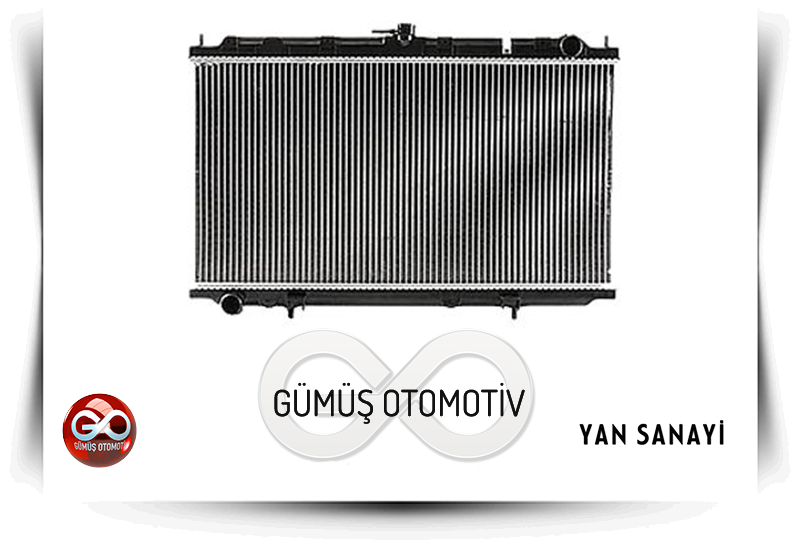Motor radyatörü, üstte boru bağlantılı ince petekli ön panel