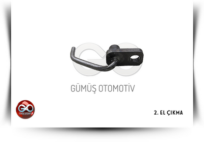 Siyah metal bağlantı parçası ve hortum ucu
